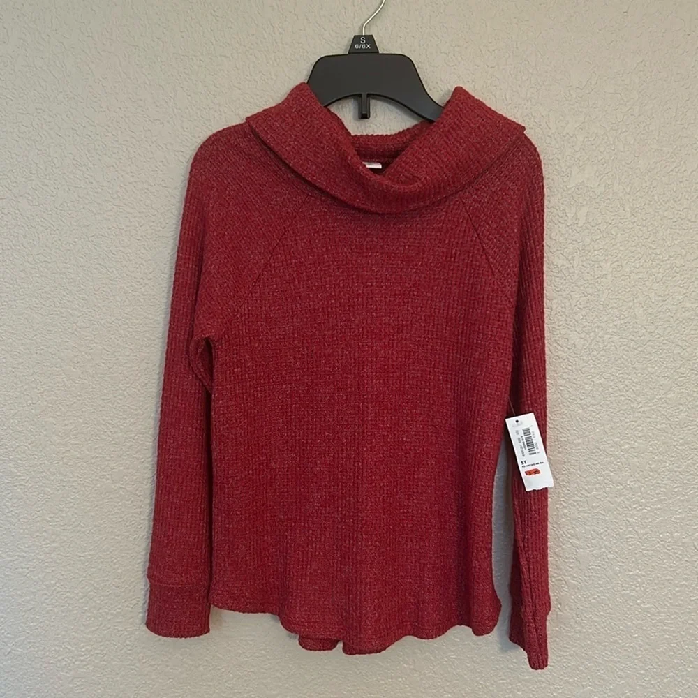 Girls Old Navy waffle knit top size 5T in red